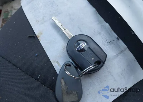 2016 Ford Fiesta Se z USA, uszkodzony, nr VIN 3FADP4BJ3GM138395